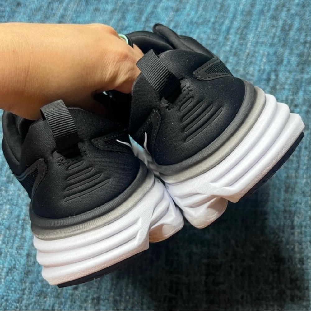 Hoka One One Bondi 8 Running Shoes in Black White - Picture 2 of 9